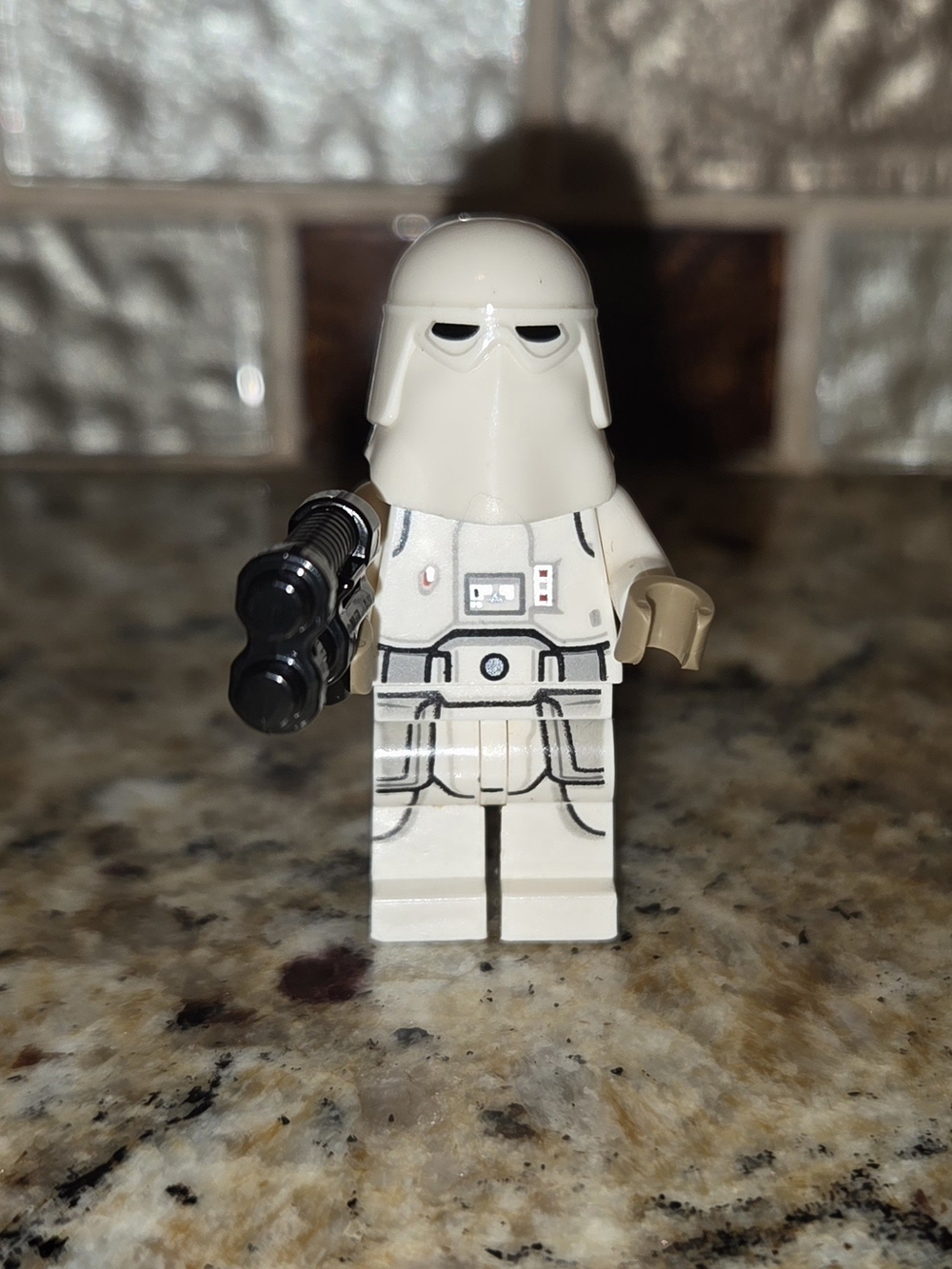 LEGO Snowtrooper Commander Star Wars Minifigure SW1009 Gun Helmet